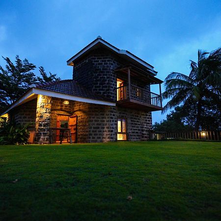 Nisarg Resort Kolhapur Bagian luar foto