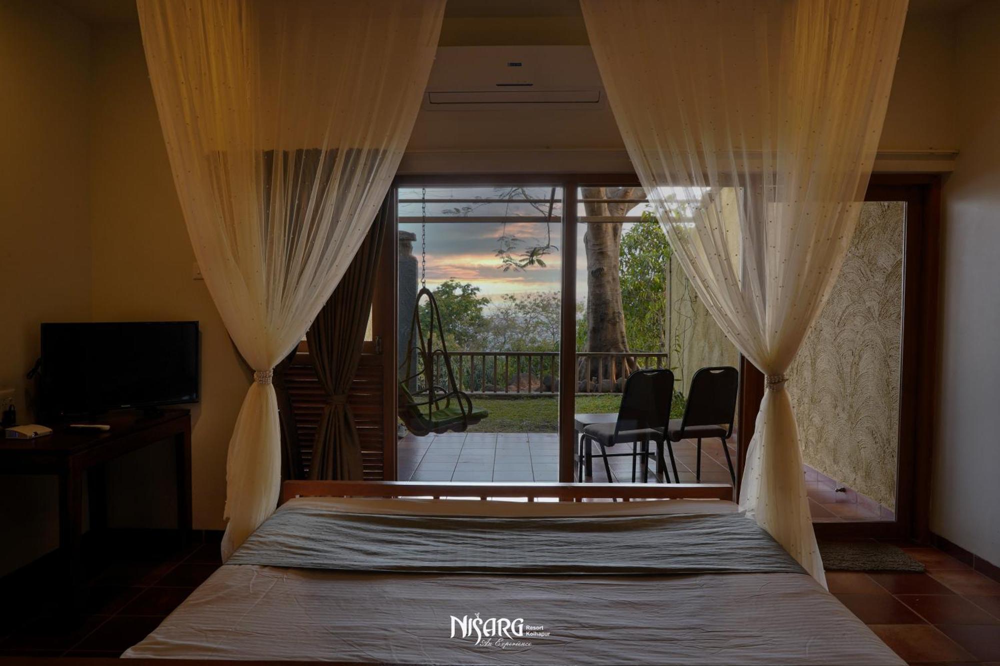Nisarg Resort Kolhapur Bagian luar foto