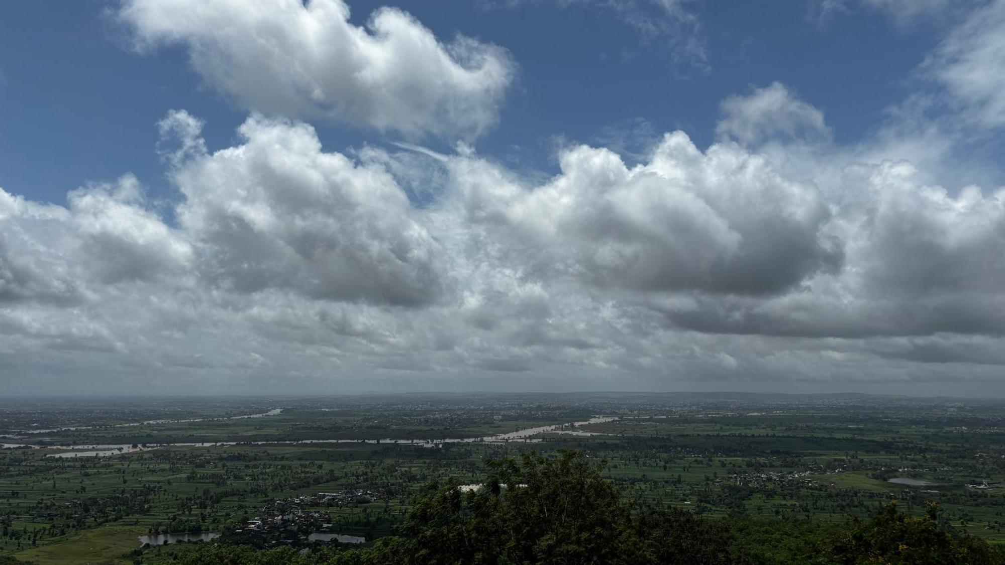 Nisarg Resort Kolhapur Bagian luar foto